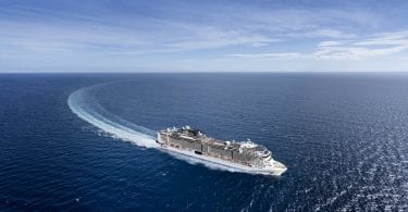Le bateau de Croisière MSC Virtuosa en mer