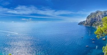 Illustration de la mer Méditerranée, la destination la plus prisées pour les croisières